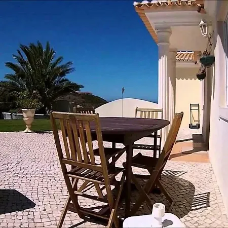 Casa De Ribeira & Surf Camp Affittacamere *