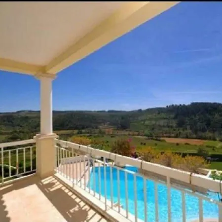 Affittacamere Casa De Ribeira & Surf Camp *