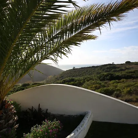 Casa De Ribeira & Surf Camp *