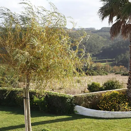 Gasthof Casa De Ribeira & Surf Camp *