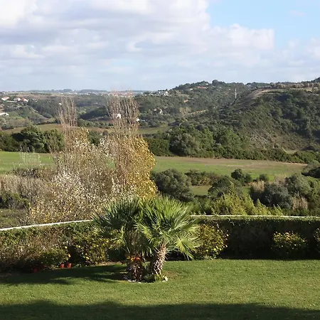 Casa De Ribeira & Surf Camp